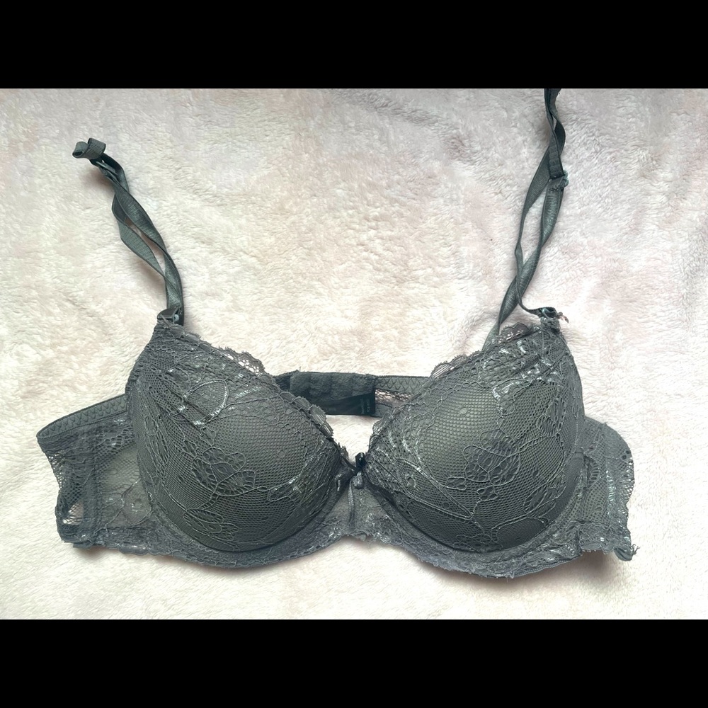 Rue 21 Gray Lace Bra 34B